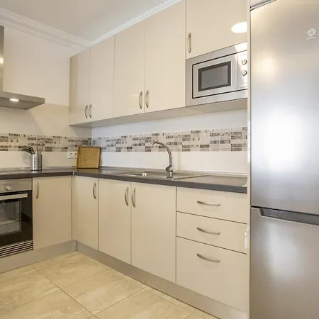 Apartamento Rolycar 202 *